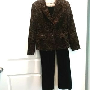 Tahari 2pc Paisley Corduroy pants suit